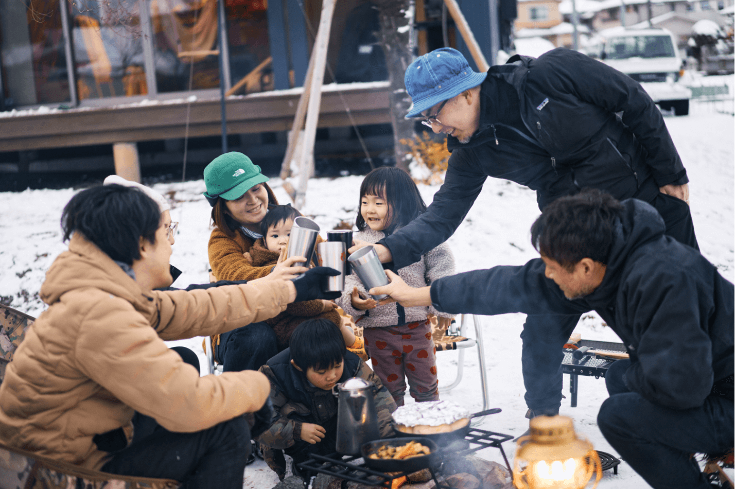 雪と焚き火と仲間
