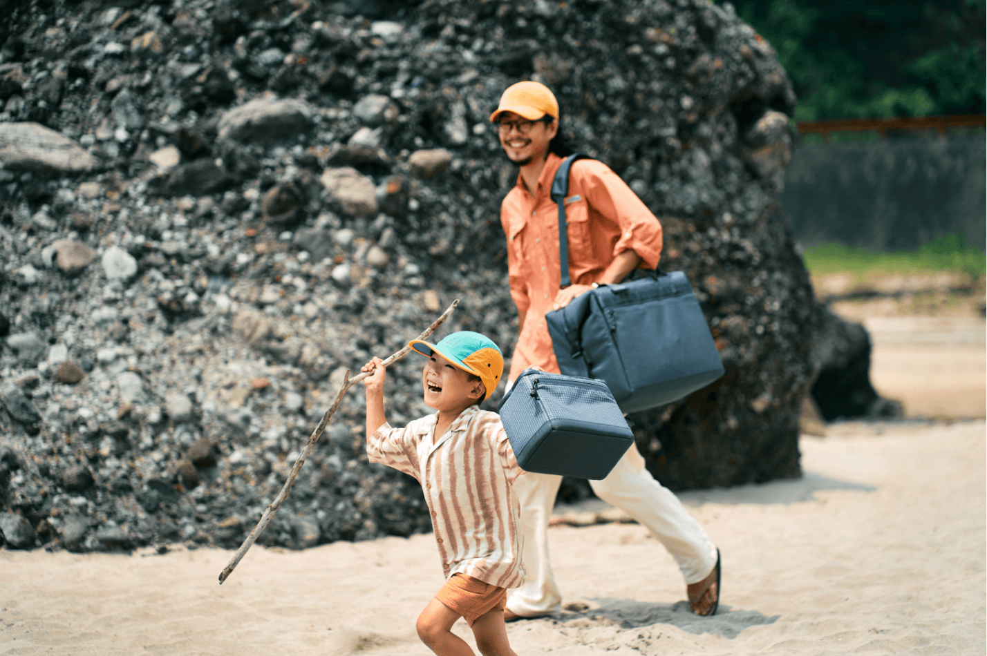 ビーチで過ごす家族の休日