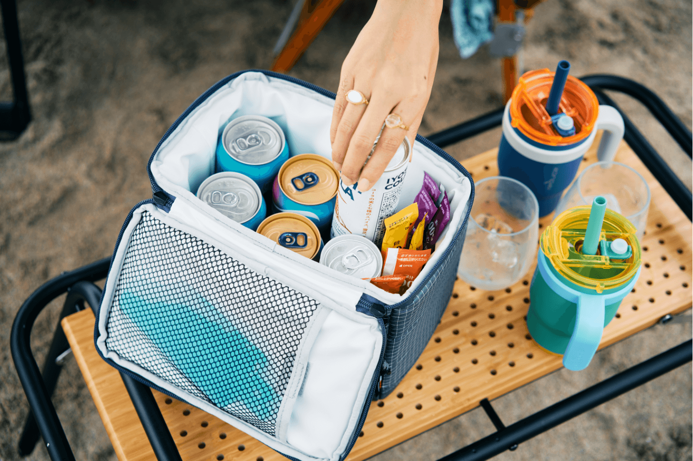 クーラーバッグに詰め込んできた